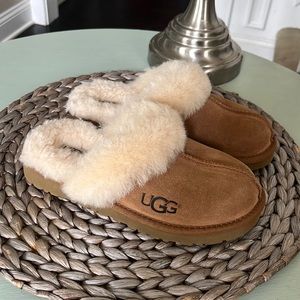 Kid’s UGG Slippers